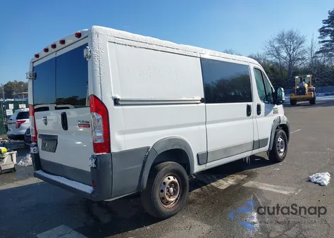 2017 Ram Promaster 1500 Low Roof 136 Wb z USA, uszkodzony, nr VIN 3C6TRVAG4HE525889